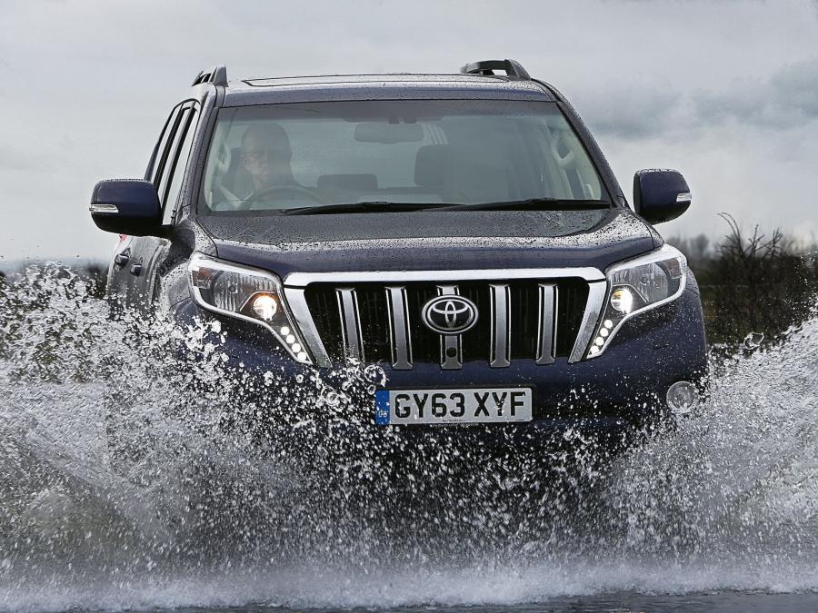  Toyota Land Cruiser 2014 года  (UK) (фото 4 из 16)